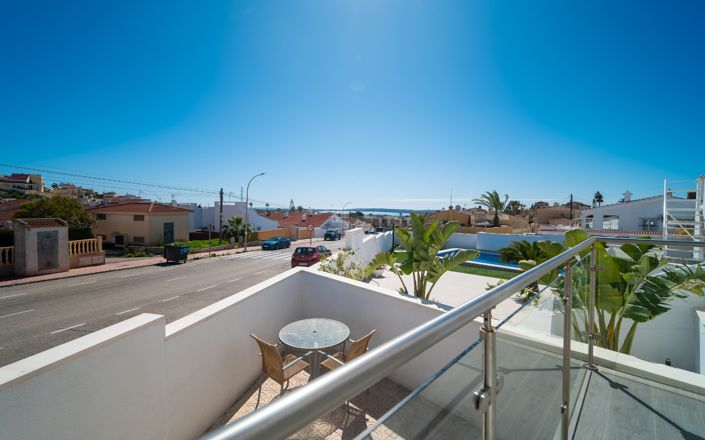 Image No.9-2 Bed Bungalow for sale