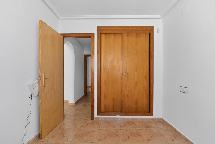 Image No.17-2 Bed Apartment for sale