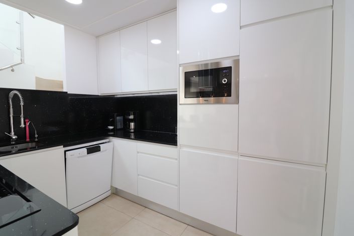 Image No.11-3 Bed Villa for sale