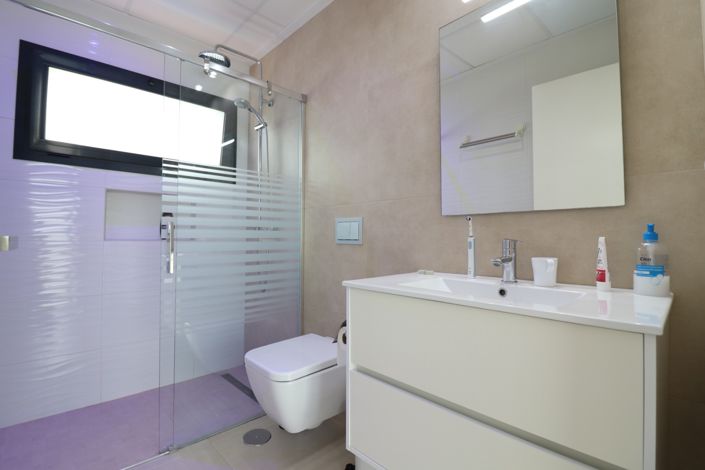 Image No.23-3 Bed Villa for sale