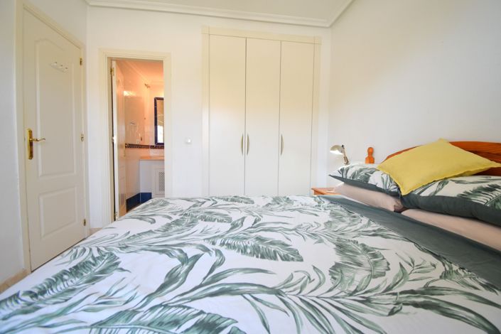 Image No.8-2 Bed Apartment for sale