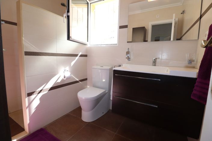 Image No.18-4 Bed Villa for sale