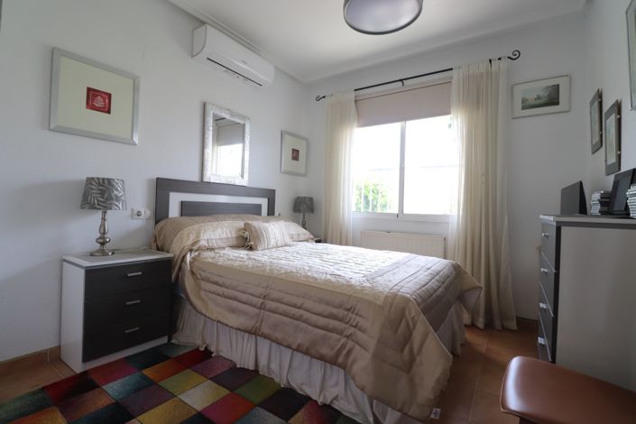 Image No.20-4 Bed Villa for sale
