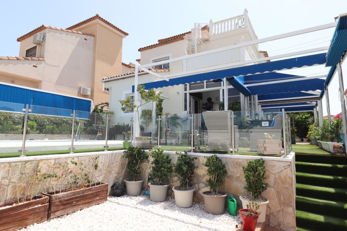 Image No.28-4 Bed Villa for sale