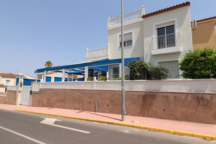 Image No.55-4 Bed Villa for sale