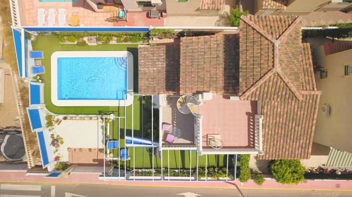Image No.58-4 Bed Villa for sale
