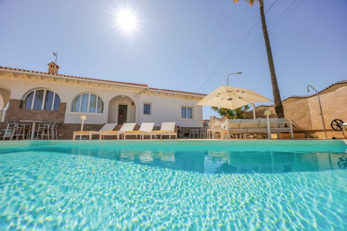 Image No.14-5 Bed Villa for sale