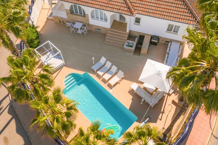 Image No.2-5 Bed Villa for sale
