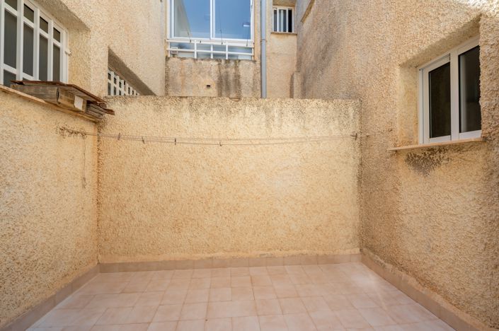 Image No.11-3 Bed Apartment for sale