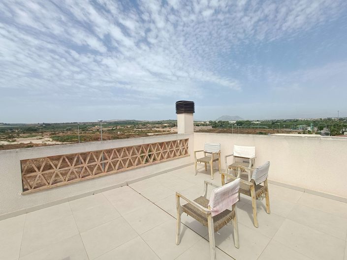 Image No.37-3 Bed Villa for sale