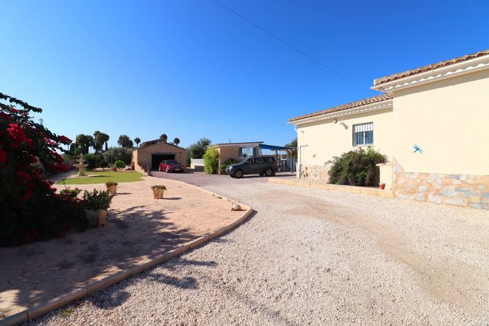 Image No.30-3 Bed Country Property for sale