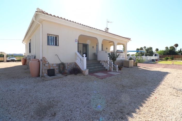 Image No.32-3 Bed Country Property for sale