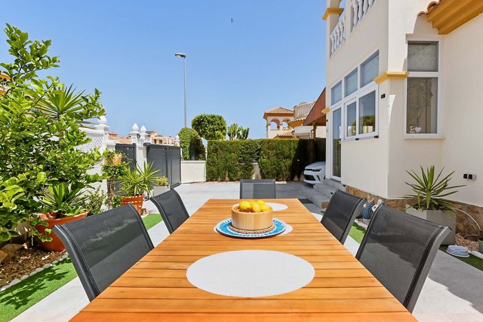 Image No.38-3 Bed Villa for sale