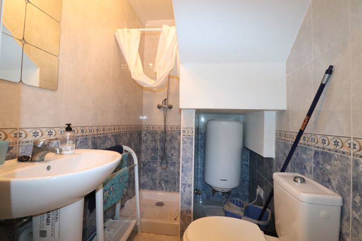 Image No.11-2 Bed Townhouse for sale