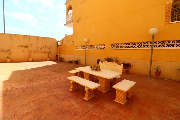 Image No.21-2 Bed Apartment for sale