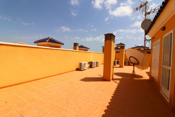 Image No.23-2 Bed Apartment for sale