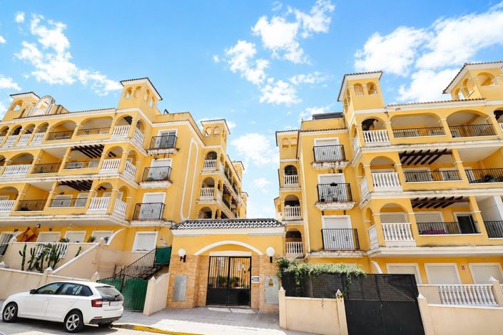 Image No.26-2 Bed Apartment for sale
