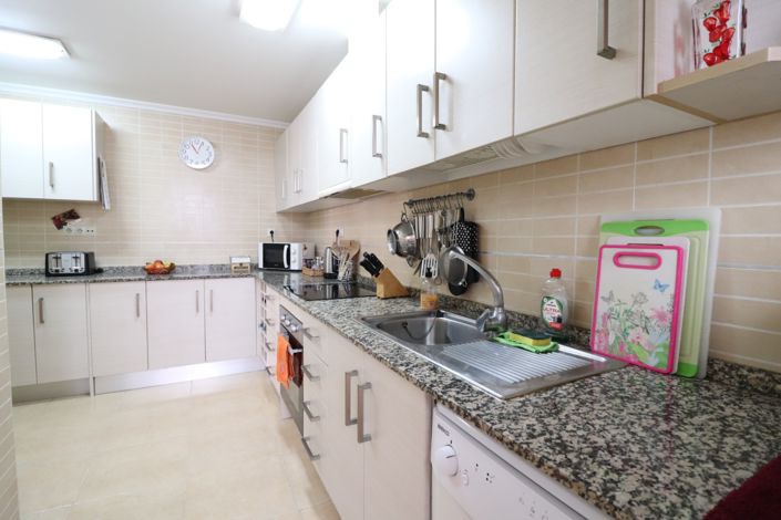 Image No.10-3 Bed Apartment for sale
