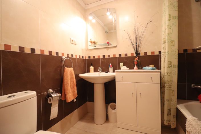 Image No.17-3 Bed Apartment for sale