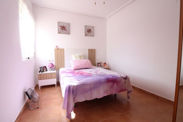 Image No.14-2 Bed Property for sale