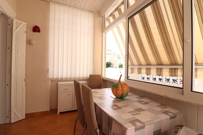 Image No.17-2 Bed Property for sale