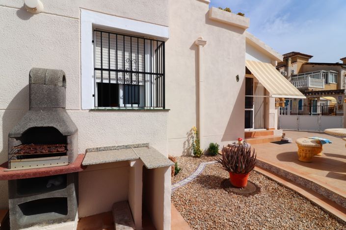 Image No.26-2 Bed Property for sale