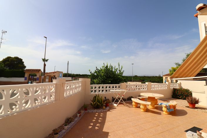 Image No.27-2 Bed Property for sale