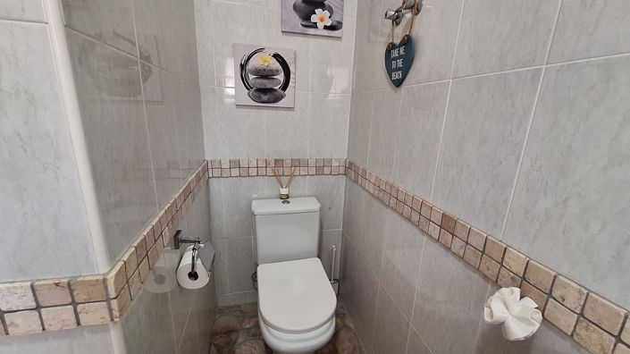 Image No.14-2 Bed Bungalow for sale