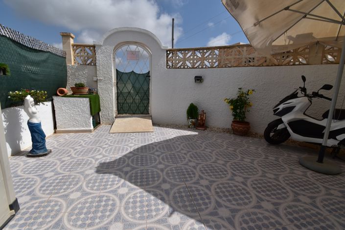 Image No.22-2 Bed Bungalow for sale