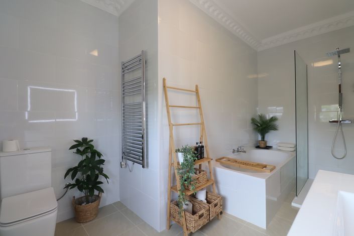 Image No.28-6 Bed Villa for sale