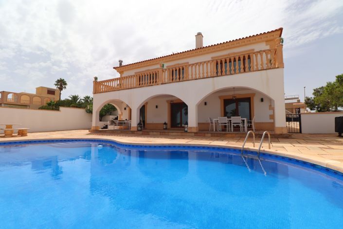 Image No.43-6 Bed Villa for sale