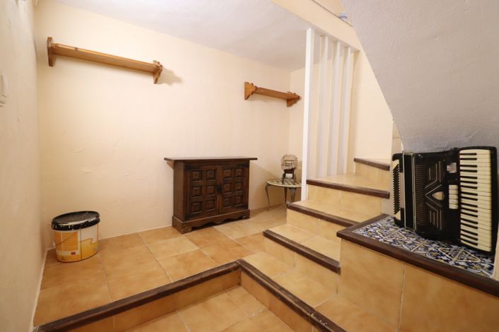 Image No.13-4 Bed Country Property for sale