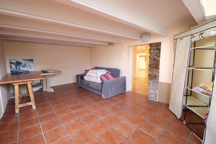 Image No.16-4 Bed Country Property for sale