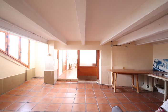 Image No.17-4 Bed Country Property for sale