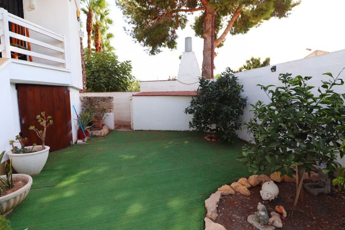 Image No.26-4 Bed Country Property for sale