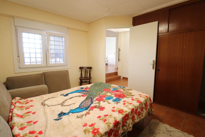 Image No.8-4 Bed Country Property for sale