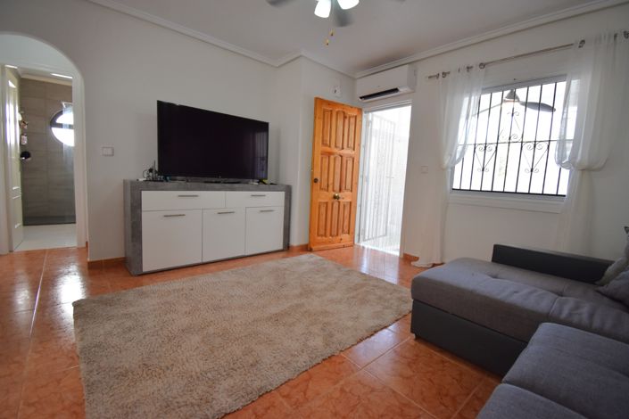 Image No.4-2 Bed Property for sale