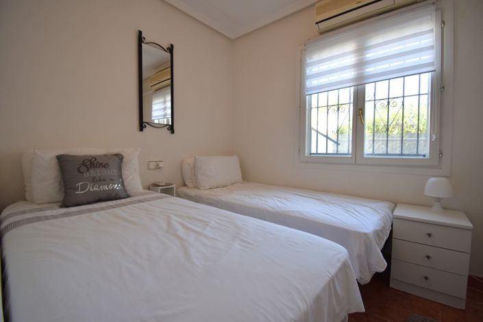 Image No.9-2 Bed Property for sale