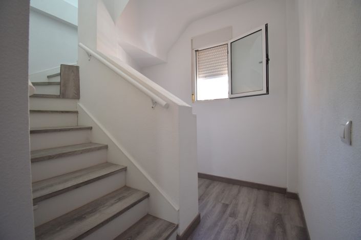 Image No.11-3 Bed Villa for sale