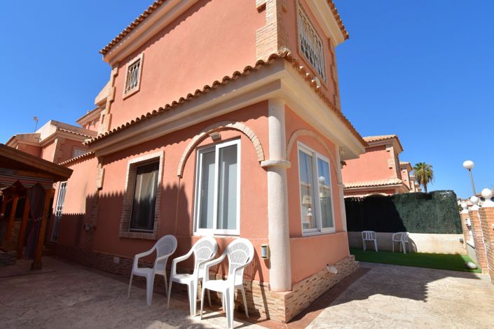 Image No.27-3 Bed Villa for sale