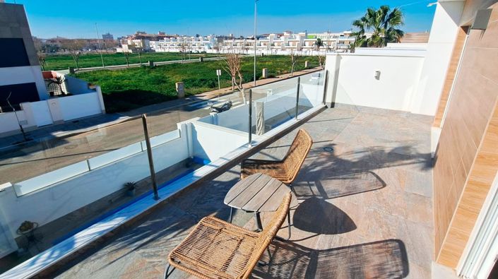 Image No.17-3 Bed Villa for sale