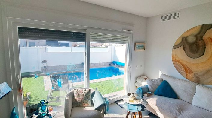Image No.3-3 Bed Villa for sale