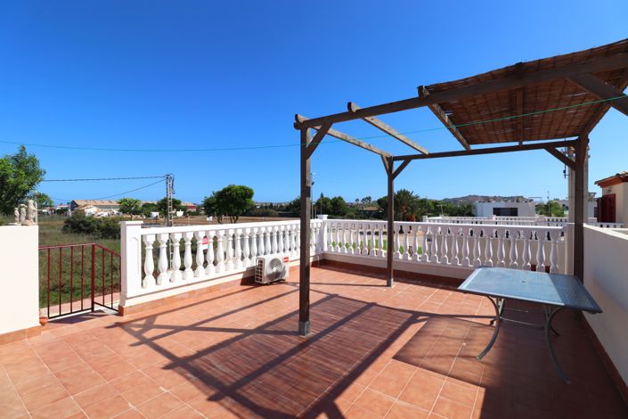 Image No.19-2 Bed Property for sale