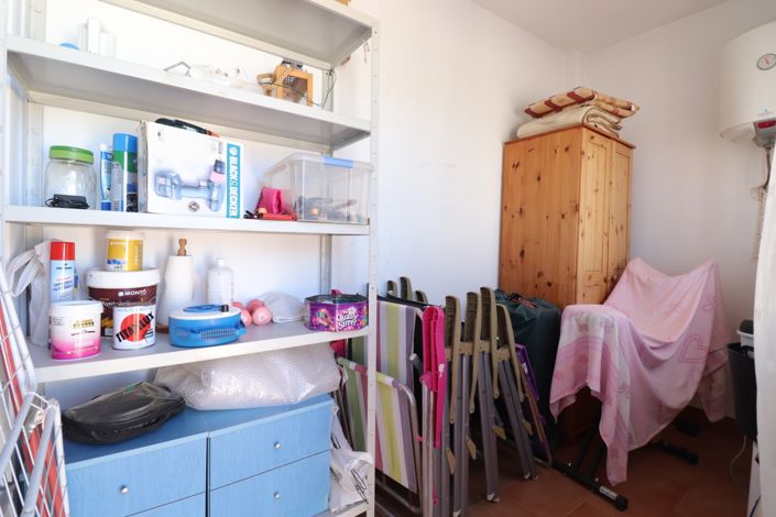 Image No.21-2 Bed Property for sale