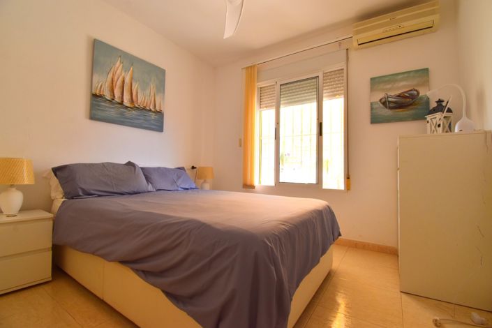 Image No.8-Appartement de 2 chambres à vendre à Orihuela Costa