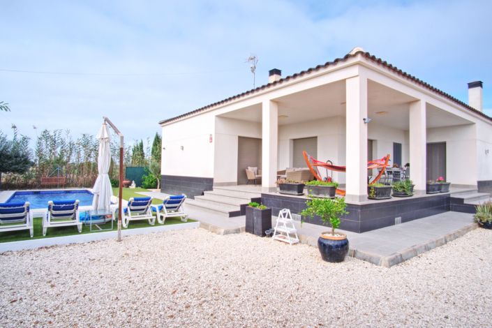 Image No.5-3 Bed Country Property for sale