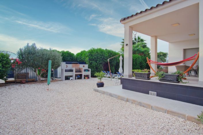 Image No.54-3 Bed Country Property for sale