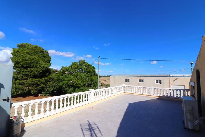 Image No.30-3 Bed Country Property for sale