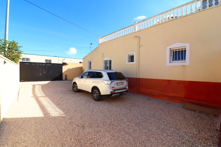 Image No.38-3 Bed Country Property for sale