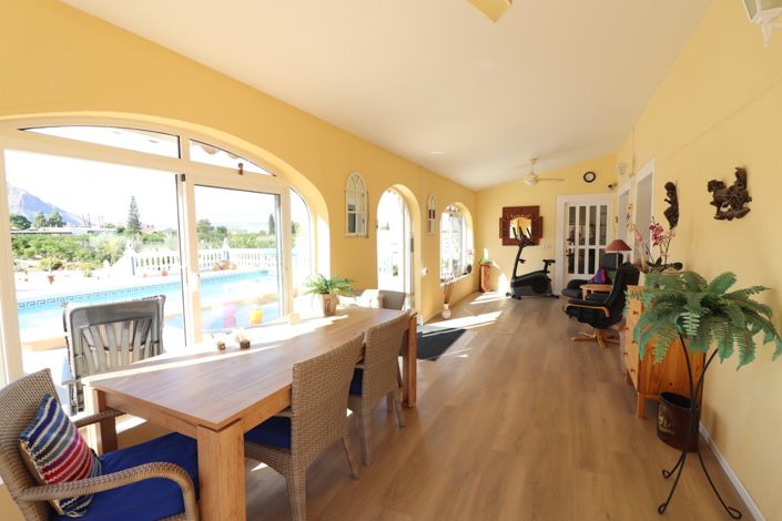 Image No.4-3 Bed Country Property for sale
